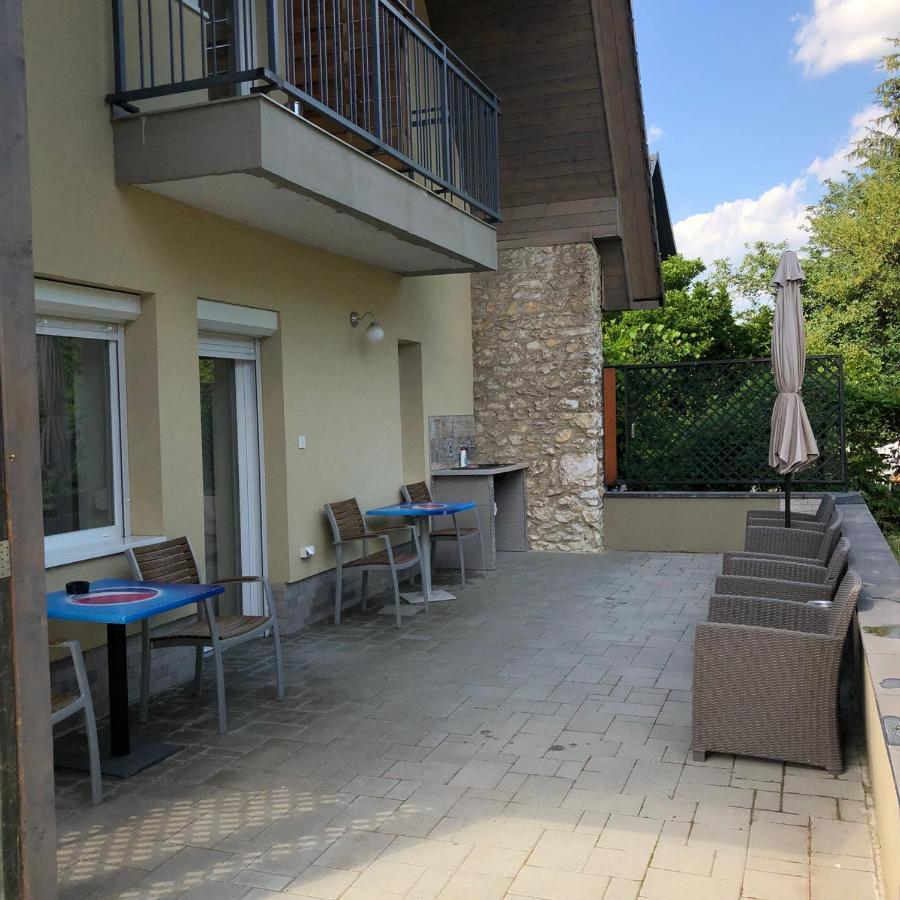 Juno Apartman Vendeghaz Miskolc Buitenkant foto