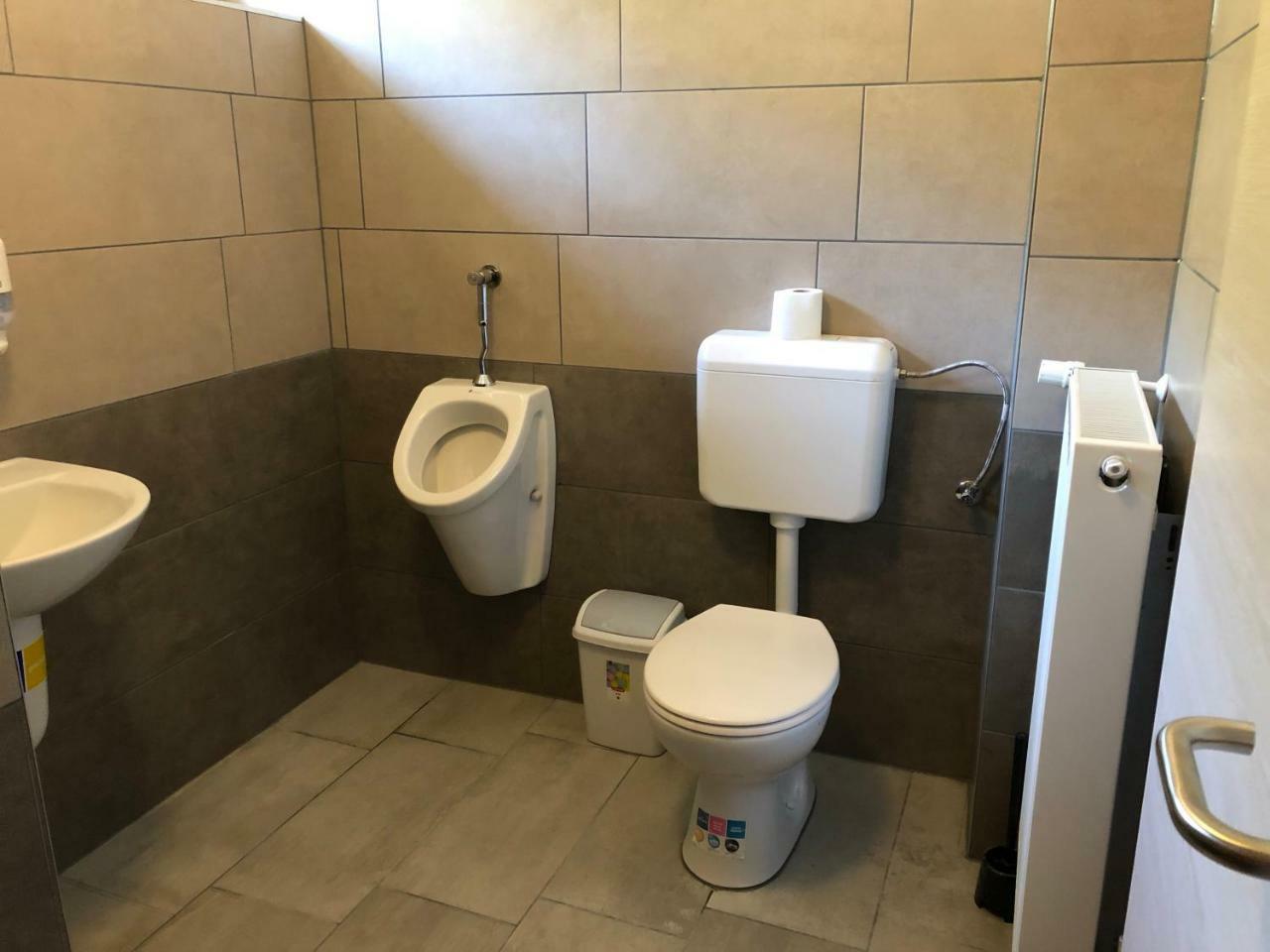 Juno Apartman Vendeghaz Miskolc Buitenkant foto