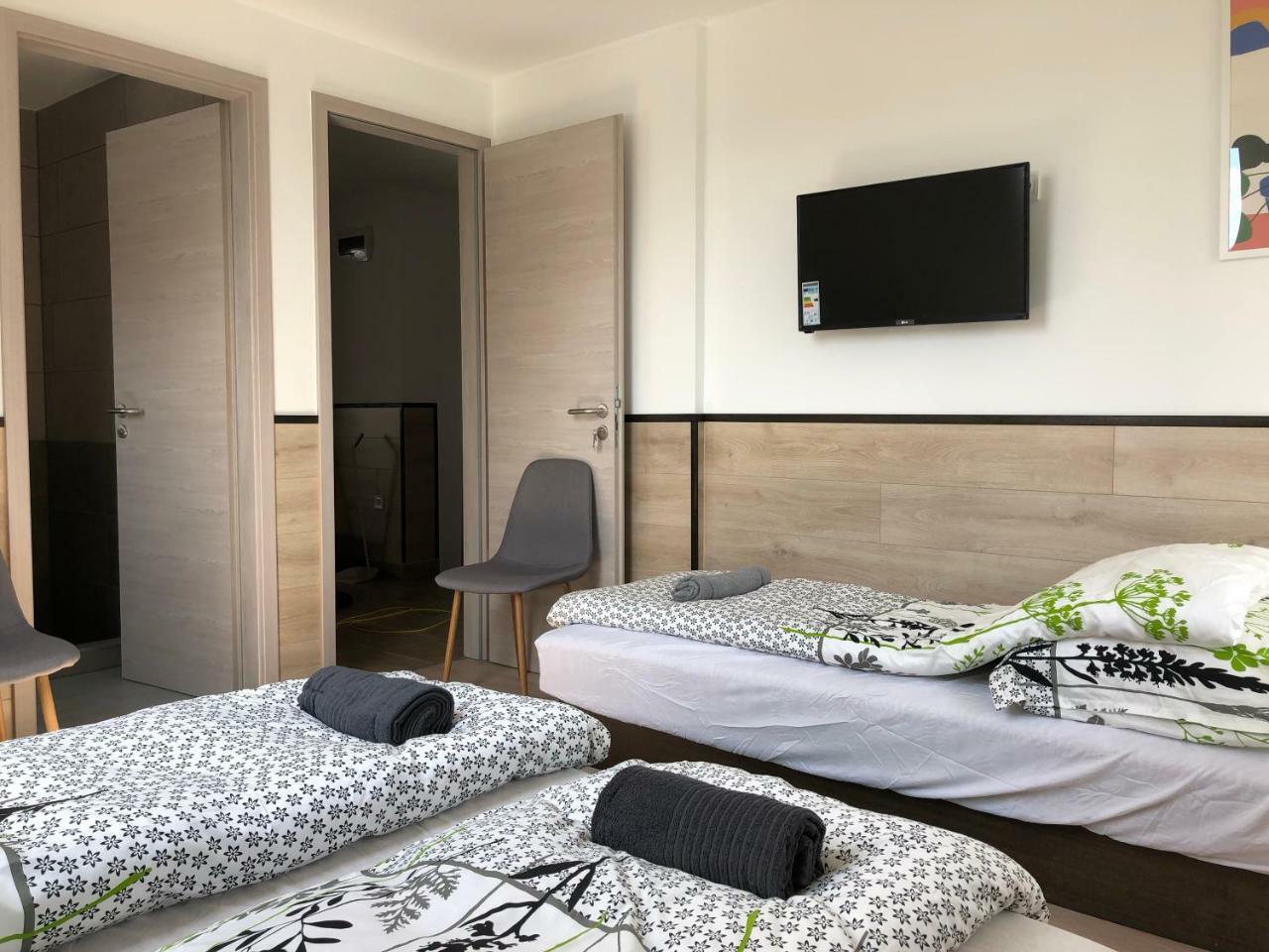 Juno Apartman Vendeghaz Miskolc Buitenkant foto