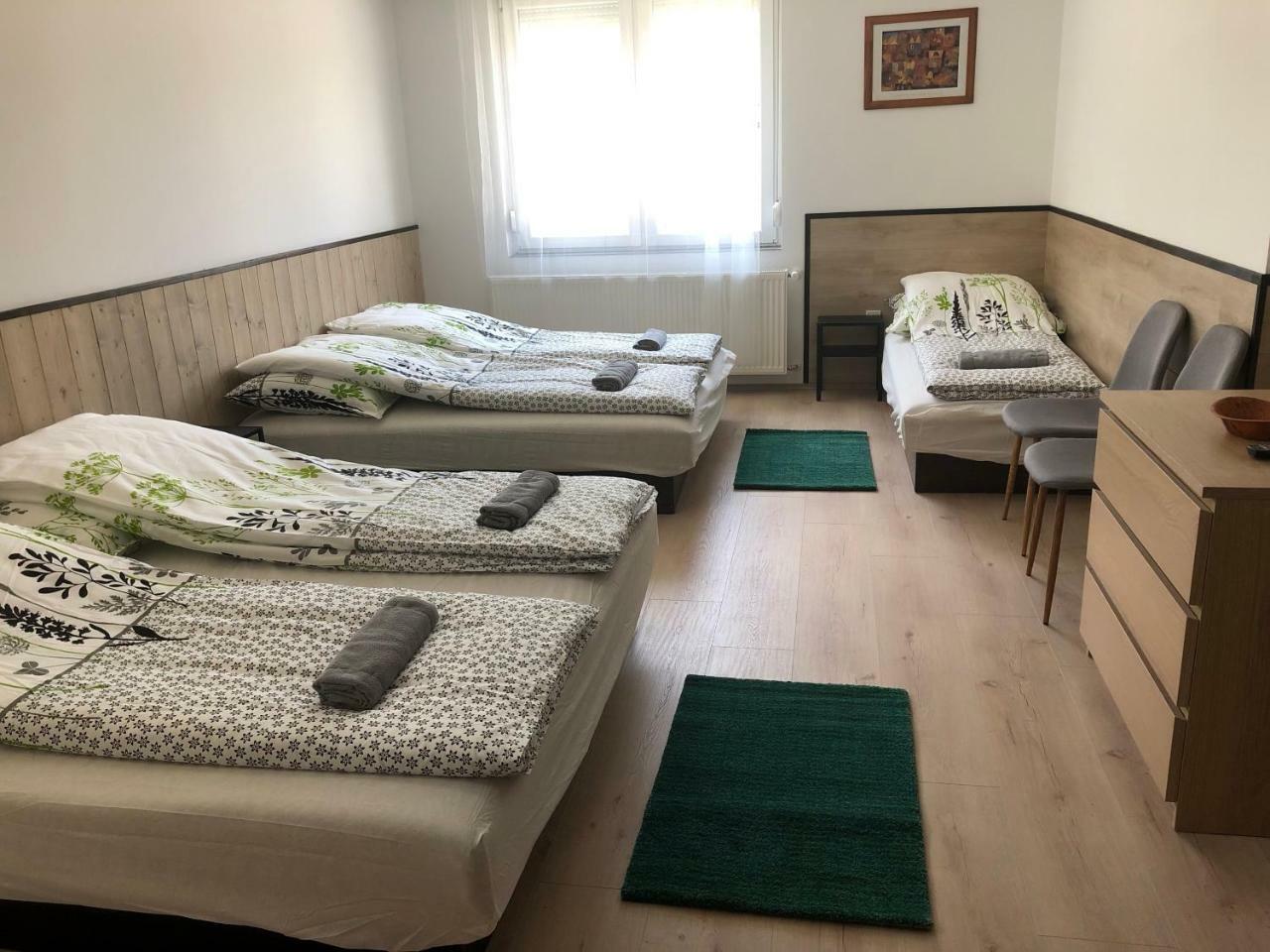 Juno Apartman Vendeghaz Miskolc Buitenkant foto
